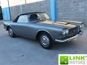 Image 3/10 of Lancia Flaminia GT Touring (1961)