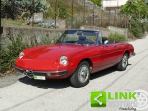 Image 2/10 of Alfa Romeo Spider 1300 (1974)