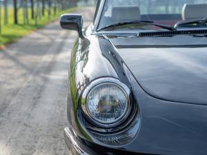 Image 2/20 of Alfa Romeo 2.0 Spider (1991)