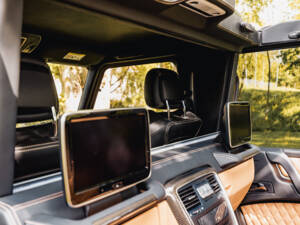 Immagine 86/99 di Mercedes-Benz Maybach G 650 Landaulet (2018)