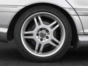 Image 10/26 of Mercedes-Benz C 32 AMG T (2002)