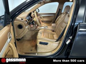 Bild 9/15 von Porsche Cayenne Turbo S (2006)