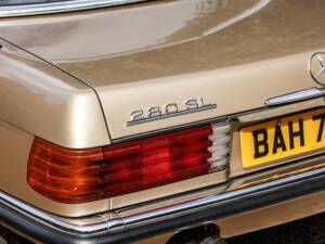 Afbeelding 37/40 van Mercedes-Benz 280 SL (1981)