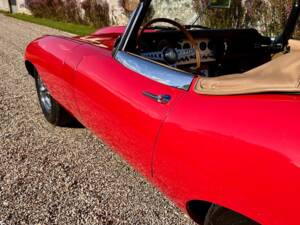 Bild 34/66 von Jaguar E-Type 3.8 (1964)