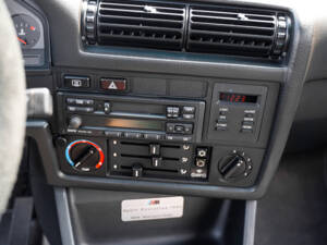 Image 59/91 de BMW M3 Sport Evo (1990)