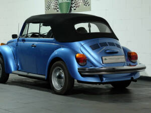 Immagine 15/30 di Volkswagen Coccinelle 1303 Fuel Injection (1978)