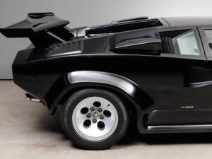 Image 29/50 of Lamborghini Countach LP 400 S (1982)