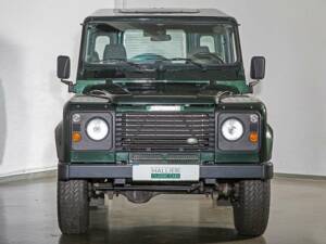 Bild 3/18 von Land Rover Defender 90 Td5 (2002)