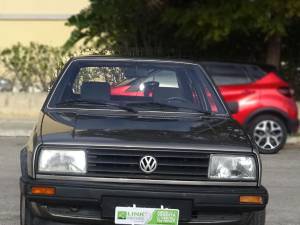 Image 2/10 de Volkswagen Jetta II  1.3 (1985)