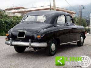 Image 2/10 of FIAT 1400 (1953)