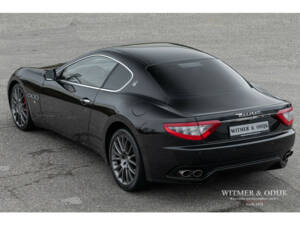 Imagen 4/42 de Maserati GranTurismo S (2011)