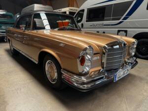 Imagen 1/26 de Mercedes-Benz 280 SE (1969)