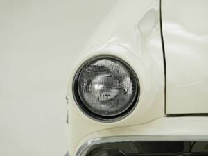 Imagen 11/15 de Ford Crestline Victoria (1954)