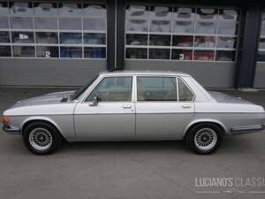 Imagen 7/76 de BMW 3,3 L (1975)