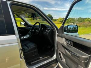 Bild 34/77 von Land Rover Range Rover Sport SDV6 (2013)