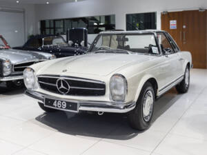 Image 4/74 of Mercedes-Benz 280 SL (1969)