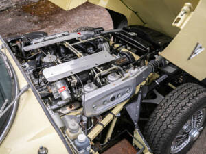 Afbeelding 26/45 van Jaguar E-Type V12 (1973)