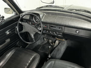 Image 9/16 de Volkswagen Käfer 1303 LS (1973)