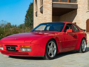 Image 1/50 de Porsche 944 Turbo S (1988)