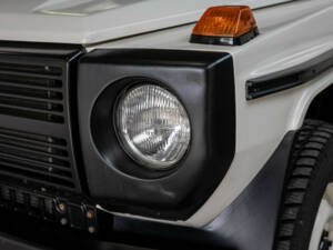 Bild 17/41 von Mercedes-Benz 300 GD (LWB) (1981)