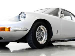 Image 11/67 of Ferrari 365 GT 2+2 (1969)