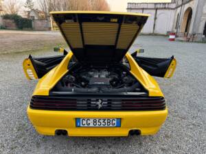 Bild 65/82 von Ferrari 348 TS (1990)