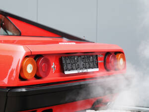 Image 25/65 of Ferrari Mondial Quattrovalvole (1984)