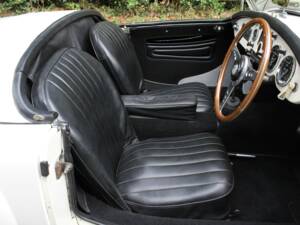 Imagen 8/15 de MG MGA 1500 (1958)