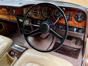 Image 17/50 of Bentley T 2 (1977)