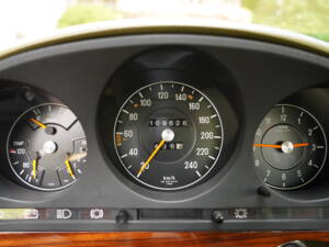 Image 10/19 of Mercedes-Benz 350 SE (1977)