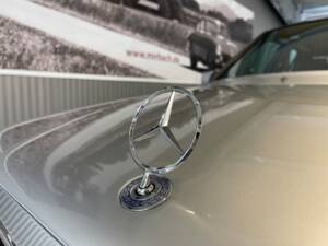 Bild 3/19 von Mercedes-Benz E 60 AMG (1993)