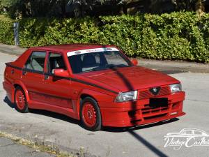 Imagen 11/35 de Alfa Romeo 75 1.8 Turbo Evoluzione (1987)