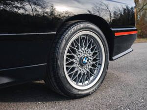 Image 46/50 of BMW M3 Sport Evo (1990)