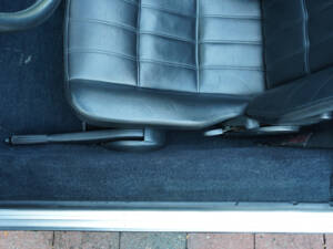 Image 22/50 of Ferrari 328 GTS (1987)
