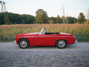 Imagen 5/32 de MG Midget (1965)