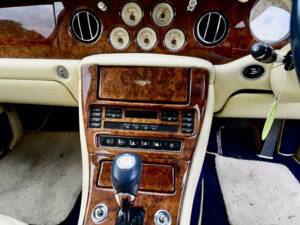 Imagen 38/50 de Bentley Arnage Green Label (1999)