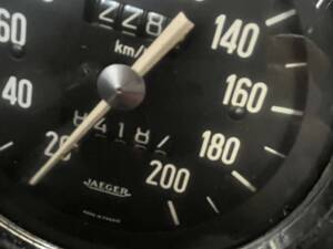 Image 9/9 of Peugeot 404 Injection (1968)