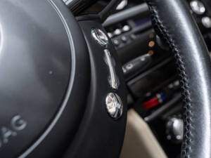 Image 15/36 of Rolls-Royce Phantom DHC (2008)