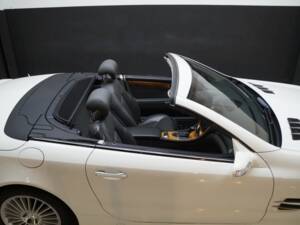 Immagine 34/46 di Mercedes-Benz SL 500 (2005)