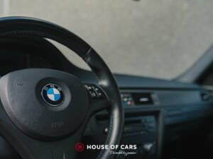 Image 35/51 of BMW M3 (2008)