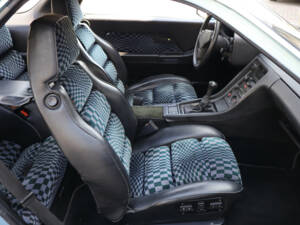 Image 22/42 de Porsche 928 (1979)