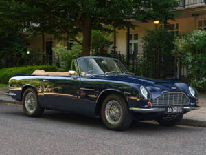 Bild 2/28 von Aston Martin DB 6 Mk II Volante (1970)