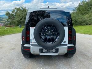 Image 4/19 of Land Rover Defender 110 D200 AWD (2021)