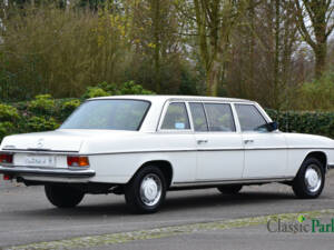 Afbeelding 5/50 van Mercedes-Benz 240 D lang (1974)