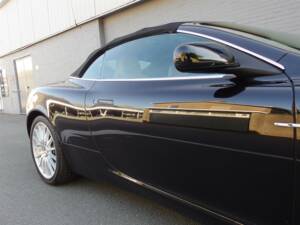 Bild 28/99 von Aston Martin DB 9 Volante (2006)