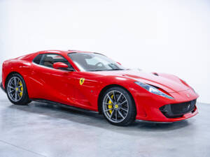 Imagen 41/46 de Ferrari 812 Competizione A (2022)