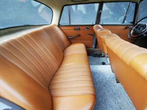 Image 5/5 of Mercedes-Benz 200 D (1967)