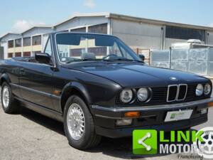 Immagine 1/10 di BMW 320i (1989)