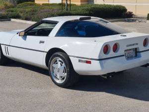 Image 7/20 of Chevrolet Corvette (1989)