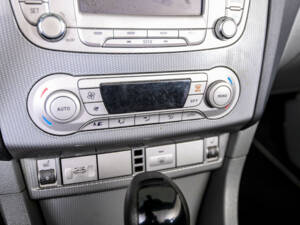 Image 25/50 of Ford Focus CC 2.0 (2008)